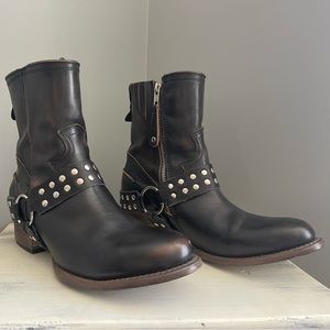 Ramone - black Freebird by Steven boots. Excellent condition!